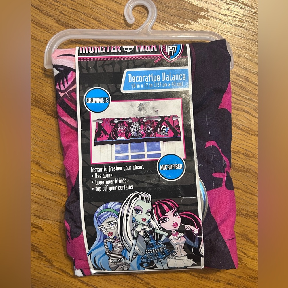 NWT Monster High Decoratively Microfiber Valance w/ Grommets